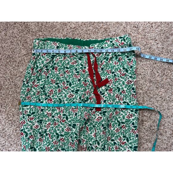 Land's End Flannel Christmas PJ/Lounge pants; Festive Holly & Berries - Picture 3 of 8